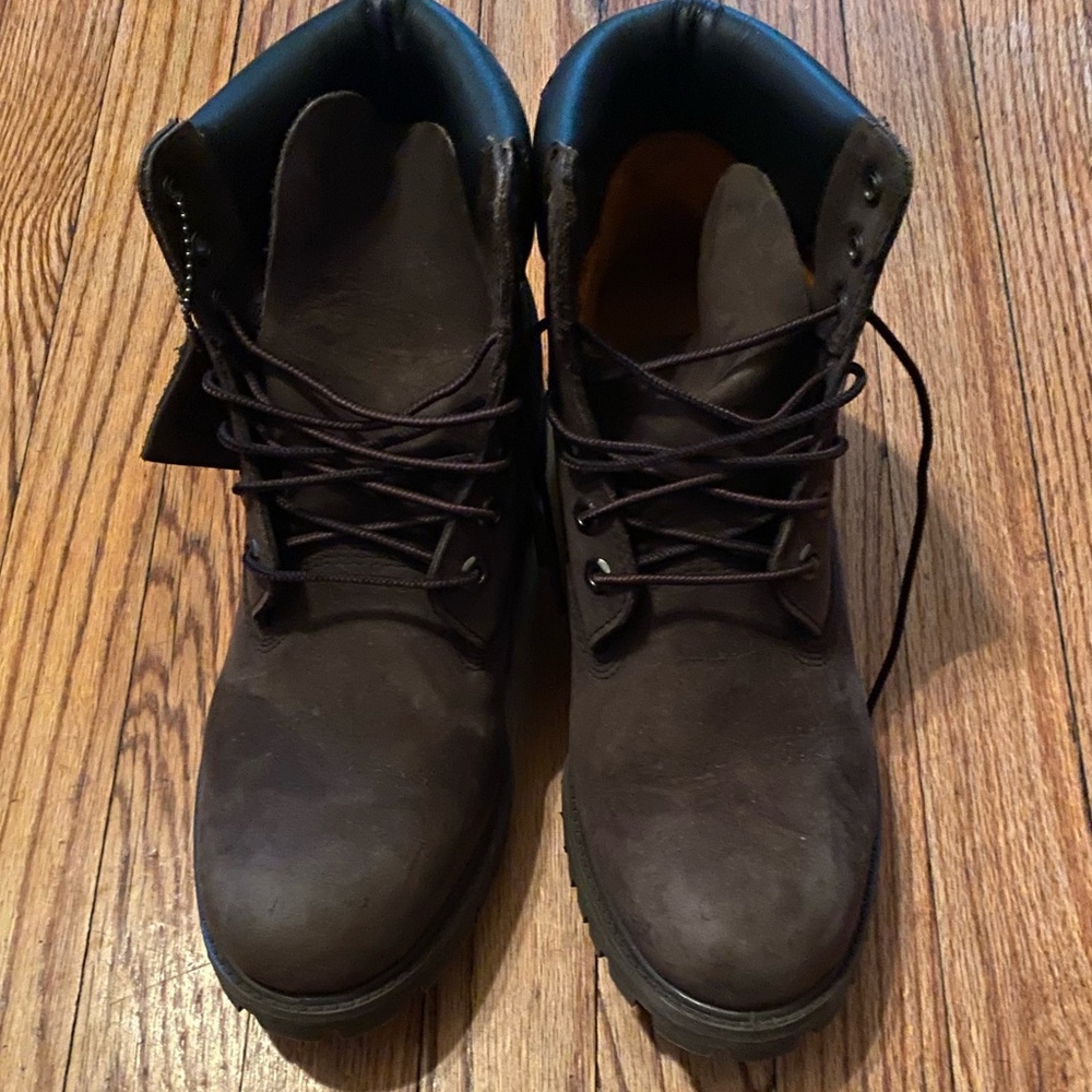 Timberland Boot dark brown. Worn Once!